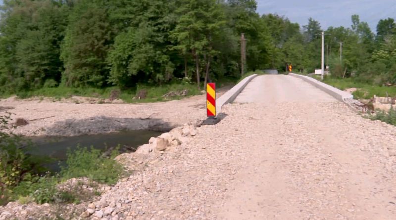 Duminica aceasta, de la ora 14:30, la “Asta-i România!”. Scandal cu „cântec” la Gorj