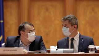 Vot pe moțiunea împotriva ministrului Cristian Ghinea