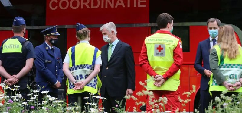 Tragedie în Belgia! Un român a murit şi alţi cinci sunt răniţi după ce o şcoală în construcție s-a prăbușit