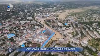 Ciclonul îngenunchează Crimeea