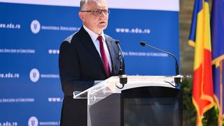 Ministrul Educației: „Programa de educaţie sexuală, inclusă în cea de educaţie sanitară este foarte bună”