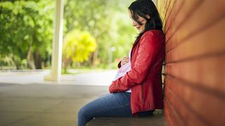 o-femeie-si-a-ucis-tatal-dupa-ce-a-lasat-o-gravida