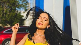 Bianca Comănici de la Puterea Dragostei și-a luat bolid. Vezi ce mașină și-a ales frumoasa brunetă