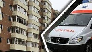 VIDEO| Un copil de doi ani a căzut de la balcon