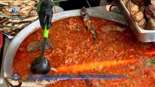 Festin cu pește &icirc;n parc