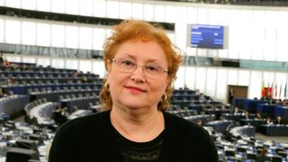 Curtea Constituțională, decizie-bombă: Renate Weber, demisă ilegal! Ea revine ca Avocat al Poporului
