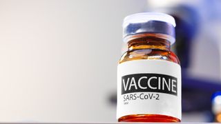 Veste bună pentru românii care au făcut vaccinurile Pfizer și Moderna