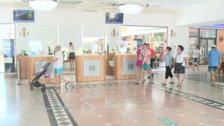 Prețurile EXPLODEAZĂ pe litoralul românesc! Cât trebuie să plătim pentru o cameră de hotel dacă vrem să mergem la mare