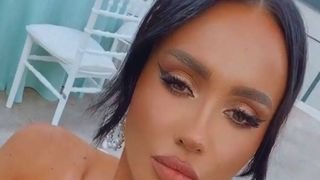 ella de la puterea dragostei s-a certat cu ana maria lintaru