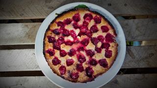 Pandişpan cu cireşe. Rețeta copilăriei