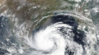 Un nou avertisment de vreme extremă în România. Cod galben de ploi și averse  - vezi HARTA