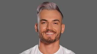 Cristi Marinescu, de la "Puterea Dragostei", atacat dur în emisiune. "Ești mai alb decât pantalonii ăia de pe tine"