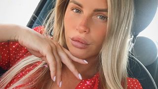 Așa-zisa amantă a lui Reghe a dat replica. Ce a transmis blondina după ce a fost atacată de Anamaria Prodan