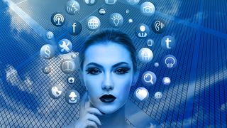 Momente grele pentru influencerii din Norvegia. Sunt obligați să precizeze dacă pozele pe care le postează sunt editate