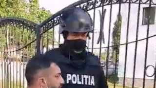 VIDEO | Fratele lui Emi Pian, reținut de procurori pe Autostrada Soarelui, într-un dosar de furt auto și șantaj