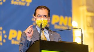 Război &icirc;n interiorul PNL după remanierea ministrului de Finanțe, Alexandru Nazare