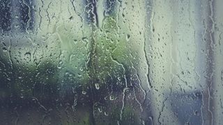 Avertizare METEO! Cod galben de ploi torențiale &icirc;n mai multe zone din țară