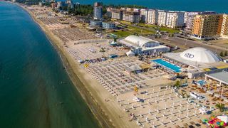 C&acirc;t costă un şezlong la mare &icirc;n Mamaia, Constanţa, Costineşti, Eforie şi Mangalia &icirc;n 2021