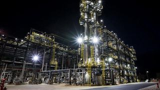 Trei rafinării din Ploiești, amendate pentru "disconfort olfactiv"