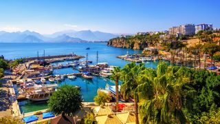 Altex România lansează Altex Travel, în parteneriat cu touroperatorul Karpaten Turism