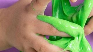 Rețetă de slime. Cum să-ți faci acasă jucaria la modă în 2021