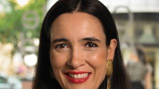 Clotilde Armand CV: Ce studii are primarul sectorului 1?