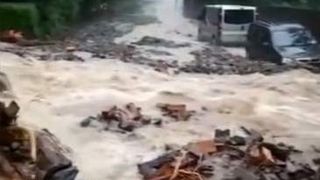 Imagini cu ciclonul care se apropie de România. Fenomenul a distrus Europa de Vest