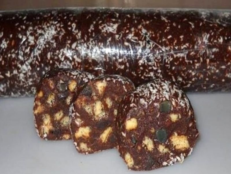 Salam de biscuiţi: Reţeta copilăriei. Cel mai bun desert