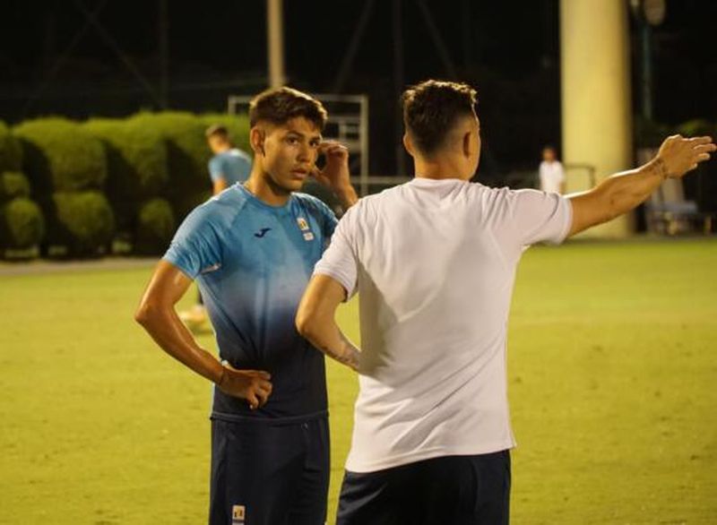 Tricolorii au făcut antrenamentul oficial pentru partida cu Honduras la Kashima Club House
