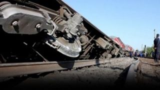 VIDEO - Iadul căilor ferate. Haos pe ruta București - Constanța, după ce un tren a deraiat