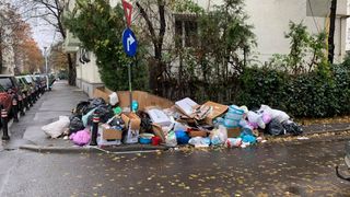 Prefectul Capitalei analizează cererea declarării stării de alertă &icirc;n Sectorul 1 din cauza problemei gunoaielor