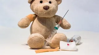 Vești bune: EMA a aprobat folosirea vaccinului de la Moderna pentru copiii cu vârste între 12 şi 17 ani