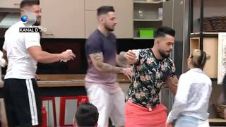 Două concurente de la Puterea Dragostei, la un pas de bătaie: ”Ți-o cauți”