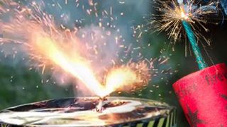 VIDEO | Rănit de artificii