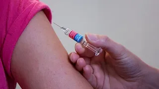 Anunț important: Începe vaccinarea copiilor cu vaccinul Spikevax