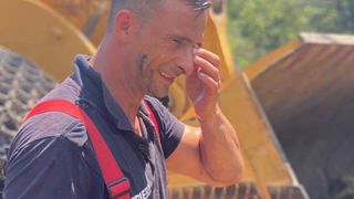 ei-sunt-eroii-care-fac-cinste-romaniei-cei-sase-pompieri-romani-lupta-cu-flacarile-din-grecia