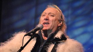 Cele mai tari glume cu Ștefan Hrușcă. Celebrul folkist împlinește 64 de ani