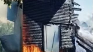 O biserică monument istoric a luat foc