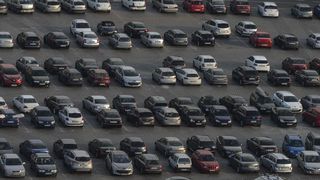 Parcările publice din Sectorul 4 de pe bulevarde intră în regim de tarifare