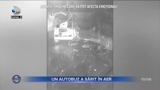 Un autobuz a sărit în aer