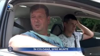 În coloană, spre munte