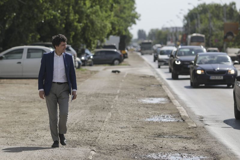 Nicușor Dan centrală Titan