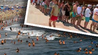 VIDEO | Mii de turiști &icirc;ndură ore la cozi infernale, &icirc;n trafic, la fast food-uri sau &icirc;n căutarea unui loc pe plajă