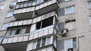 Fetiță căzută de la balcon-Iași