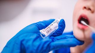 PSD: „Testarea anti-COVID-19 reprezintă principala soluţie pentru menţinerea şcolilor deschise”