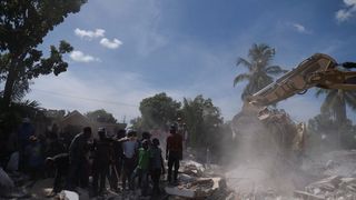 Cel mai recent bilanț al cutremurului din Haiti: aproape 2.000 de morți