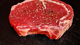 Cum se prepară corect carnea de vită ca să nu fie tare