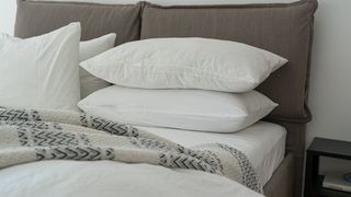 Tendințele lenjeriilor de pat în vara anului 2021: ce se poartă și ce este recomandat