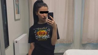 adela a fost găsită moartă la hotel la 24 de ani