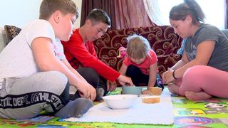 Duminica aceasta, de la ora 14:30, la „Asta-i România!” - Minunile există, oamenii fac minuni!